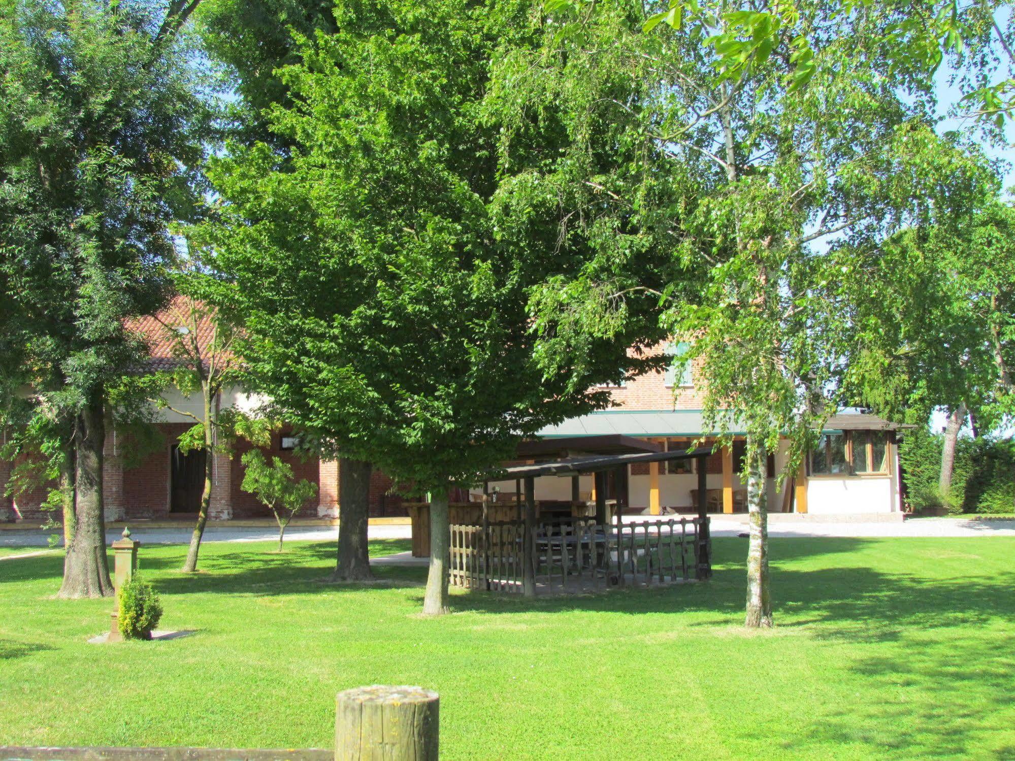 Agriturismo Ca' Alleata Caorle Bagian luar foto